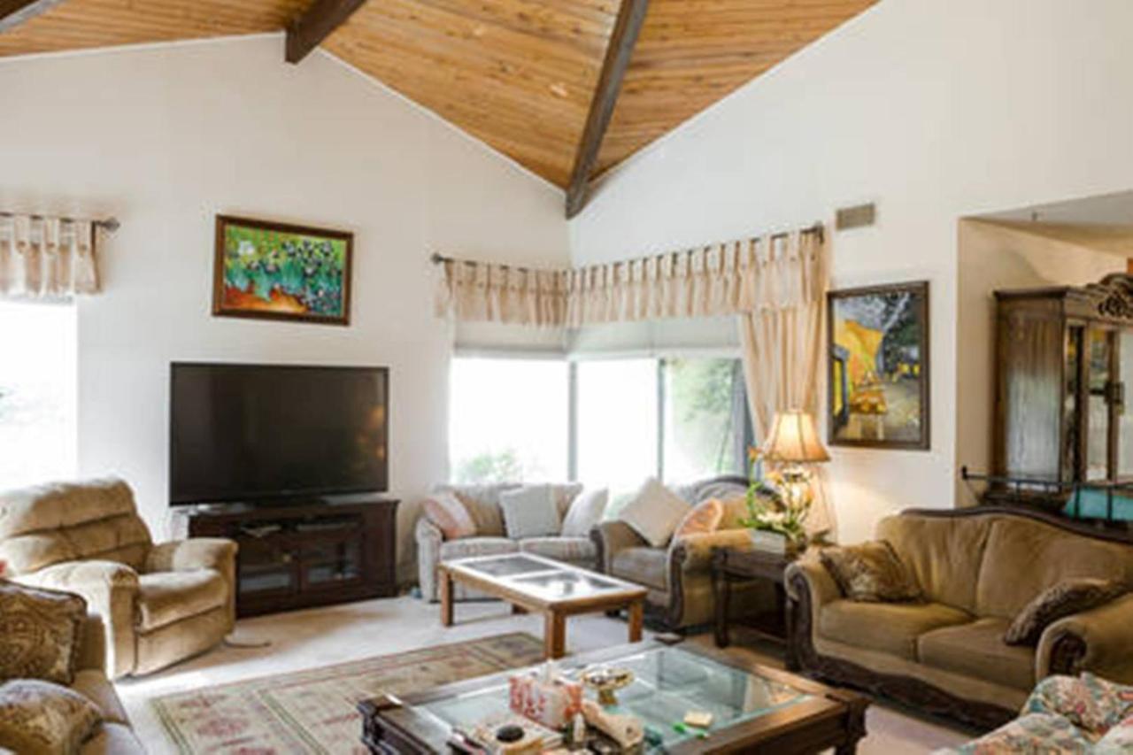 Beautiful House With Fantastic View In อาซูซา ภายนอก รูปภาพ